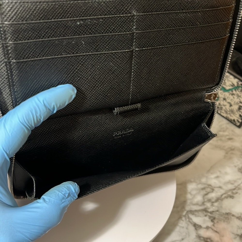 PRADA long Business Wallet Black Staffiano Leather Unisex. In GUC. - Picture 15 of 17